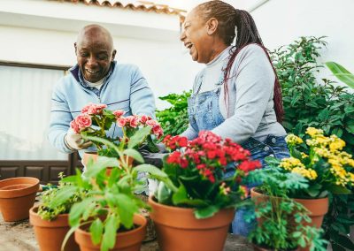 7 beneficios de la jardinería para las personas mayores